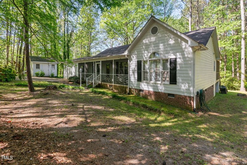 821 Creekside Dr, Clayton, NC 27520