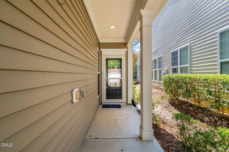 821 Finnbar Dr, Cary, NC 27519