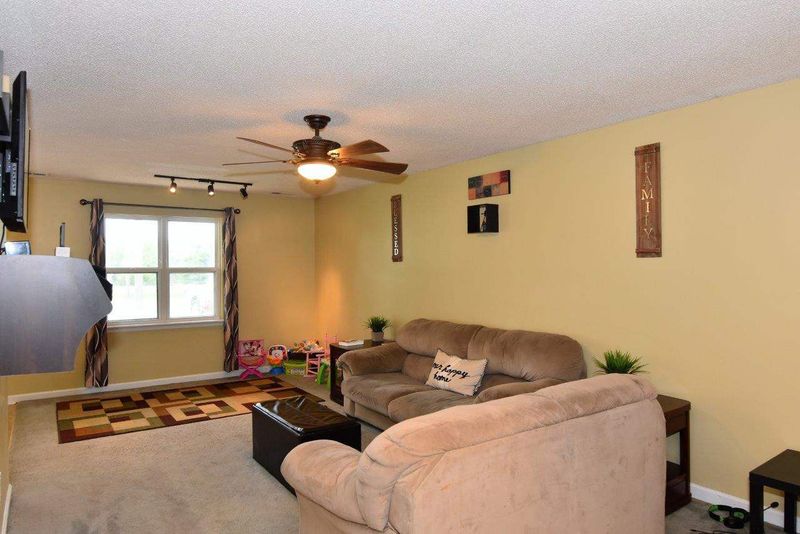 821 Government Rd, Clayton, NC 27520