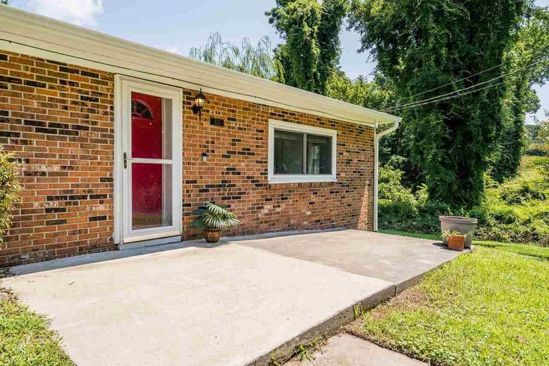 821 Hanson Rd, Durham, NC 27713