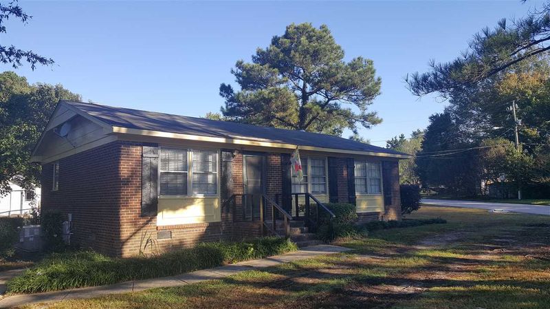 821 James St, Apex, NC 27502