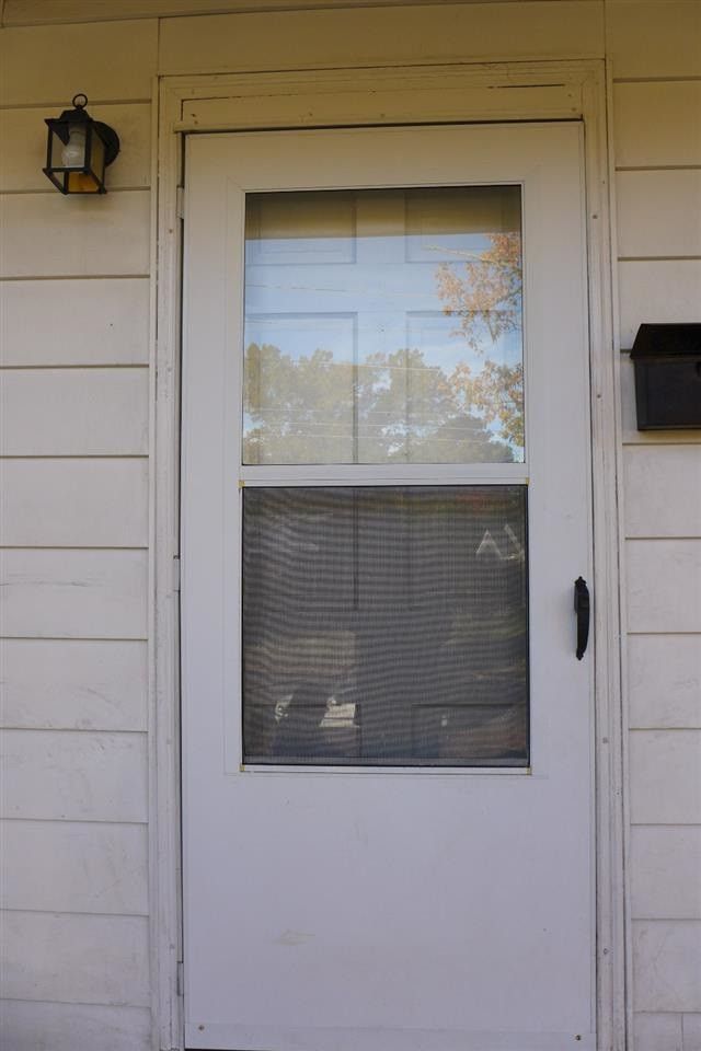 821 N King Charles Rd, Raleigh, NC 27603