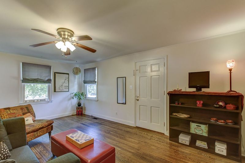 821 N King Charles Rd, Raleigh, NC 27610