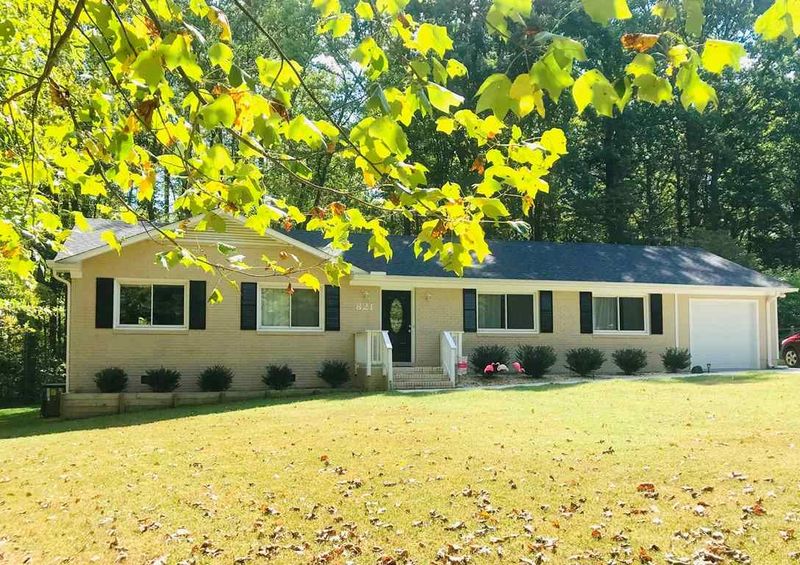 821 Knight Dr, Durham, NC 27712