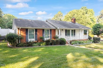 821 Northclift Dr, Raleigh, NC 27609