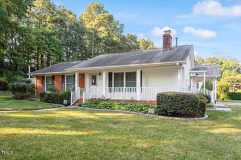821 Northclift Dr, Raleigh, NC 27609