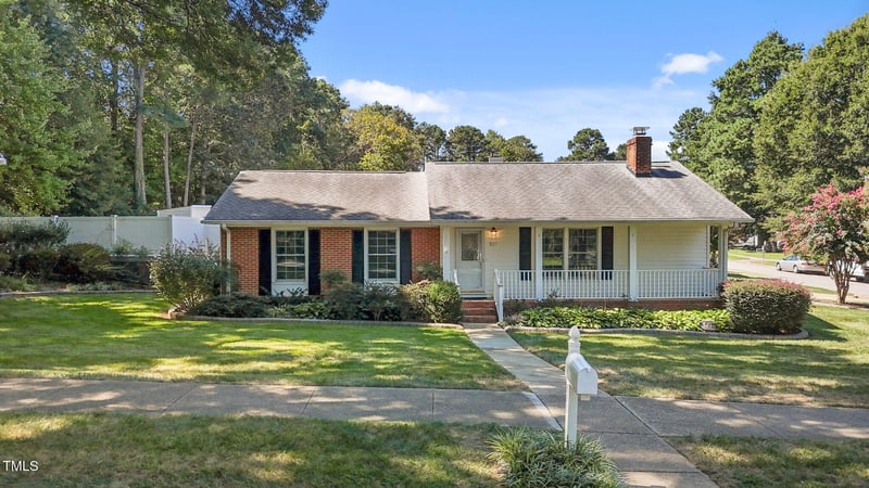 821 Northclift Dr, Raleigh, NC 27609