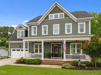 821 Rambling Oaks Ln, Holly Springs, NC 27540