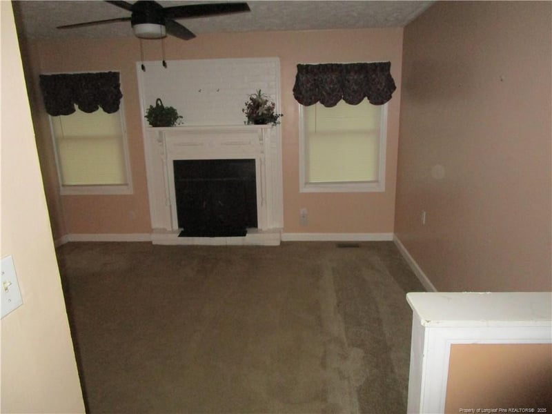 821 Rock Spring Rd, Fayetteville, NC 28314