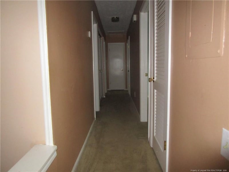 821 Rock Spring Rd, Fayetteville, NC 28314