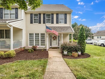 821 Silver Linden Ln, Wake Forest, NC 27587