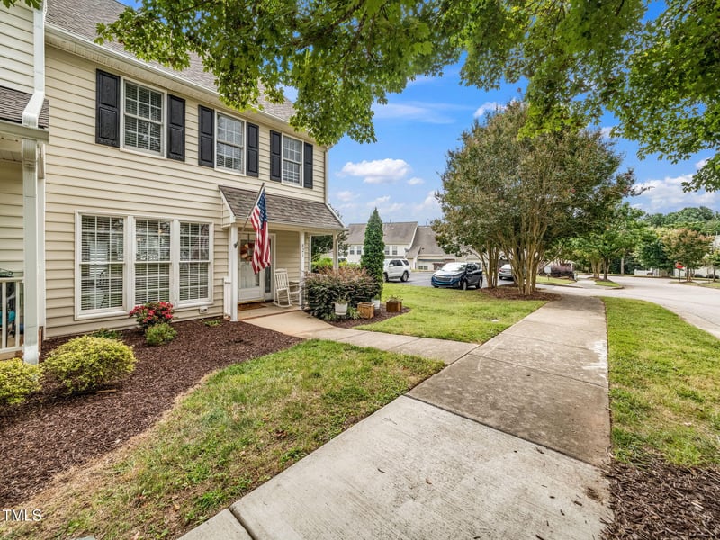 821 Silver Linden Ln, Wake Forest, NC 27587