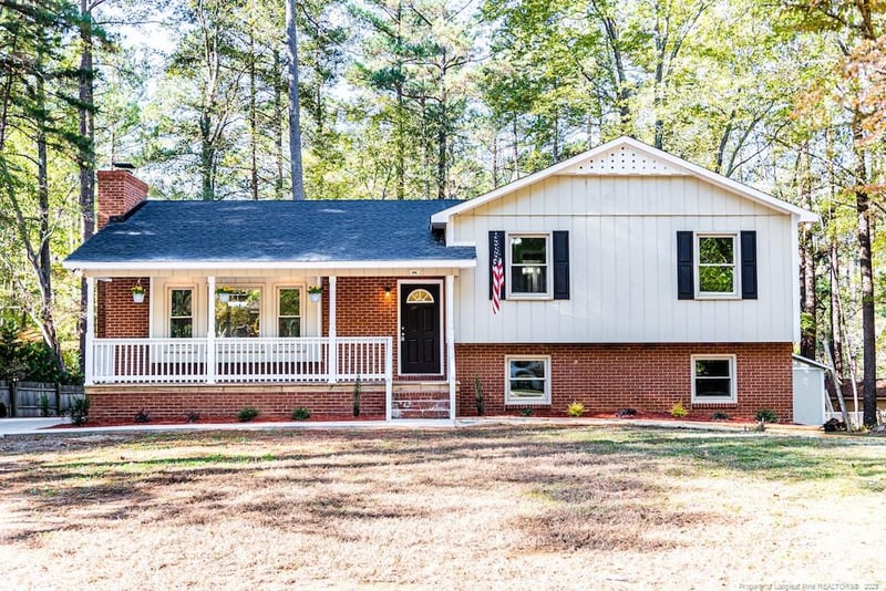 821 Stoney Brook Dr, Sanford, NC 27330