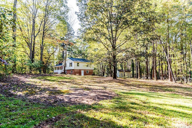 821 Stoney Brook Dr, Sanford, NC 27330
