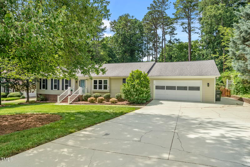 821 Van Thomas Dr, Raleigh, NC 27615