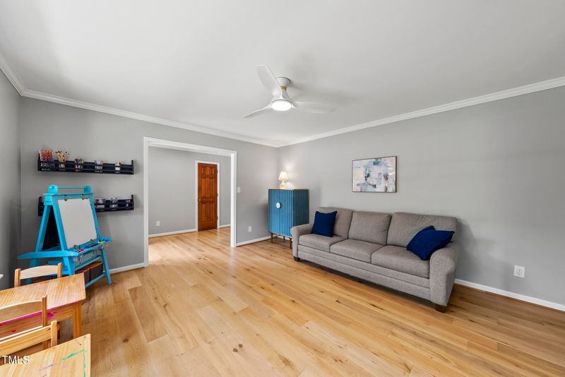 821 Van Thomas Dr, Raleigh, NC 27615