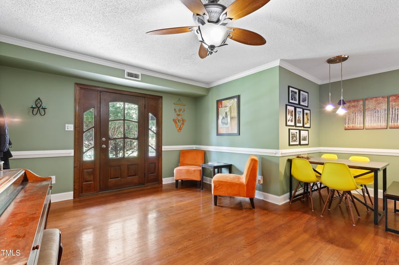 821 Woodburn Rd, Raleigh, NC 27605
