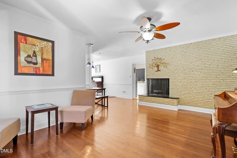 821 Woodburn Rd, Raleigh, NC 27605