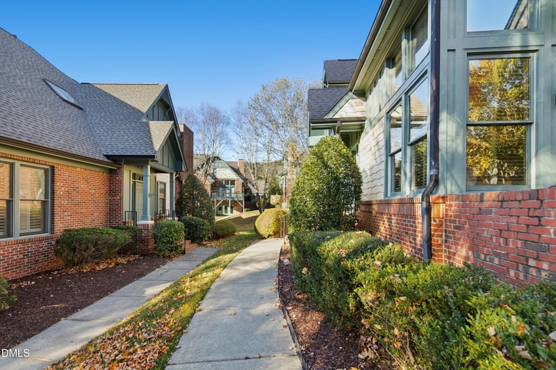 8211 Lake Allyn Dr, Raleigh, NC 27615