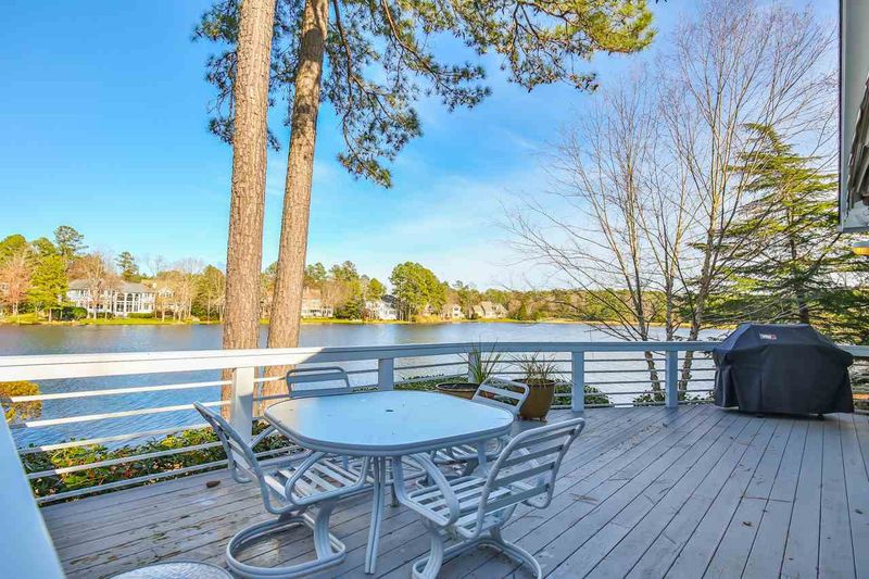 82112 Ehringhaus, Chapel Hill, NC 27517