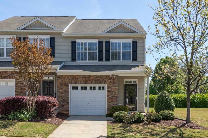 8212 Belneath Ct, Raleigh, NC 27613