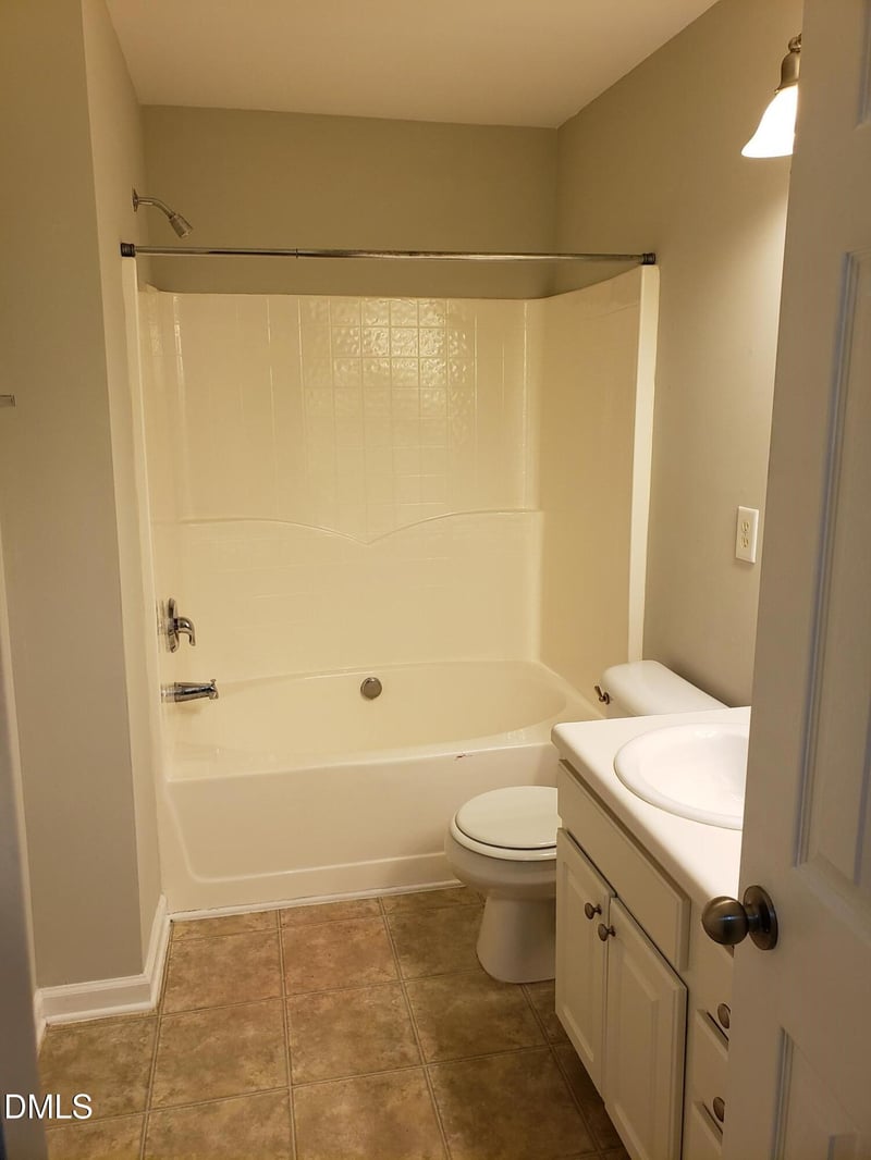 8212 Clasara , Raleigh, NC 27613