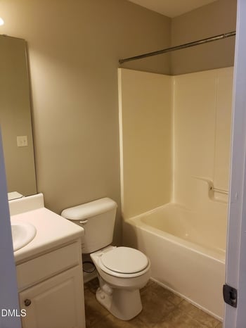 8212 Clasara , Raleigh, NC 27613