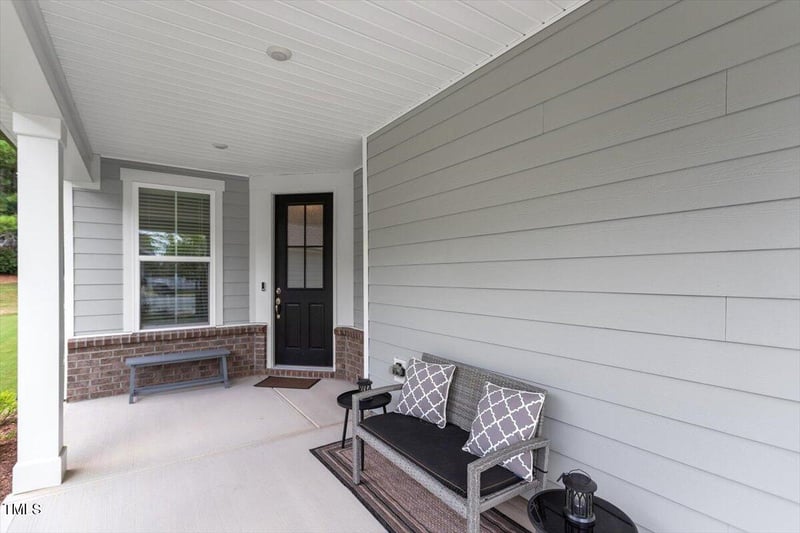 8212 White Star Dr, Fuquay Varina, NC 27526