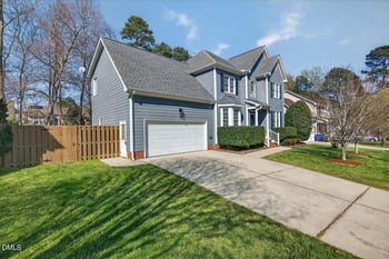 8214 Eagle View Dr, Durham, NC 27713