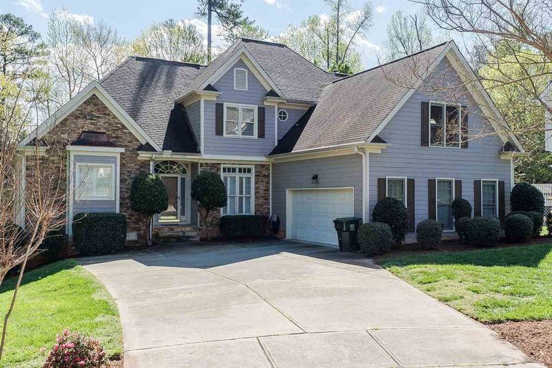 8214 Gadsen Ct, Raleigh, NC 27613