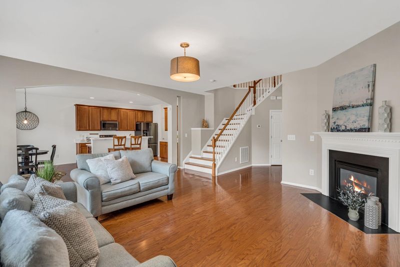 8215 Beaded Stone St, Raleigh, NC 27613