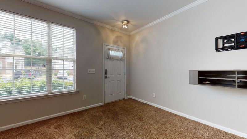 8215 City Loft Ct, Raleigh, NC 27613