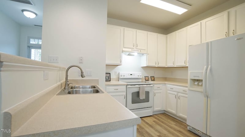 8215 Martello Ln, Raleigh, NC 27613