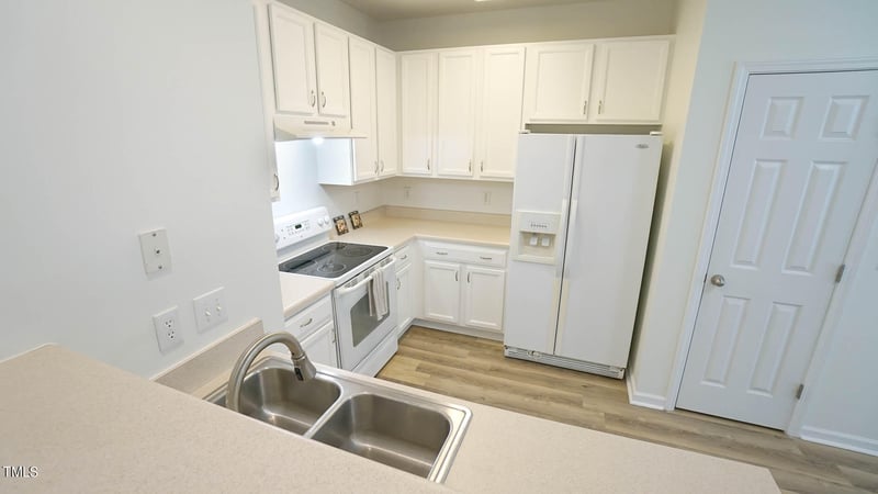 8215 Martello Ln, Raleigh, NC 27613
