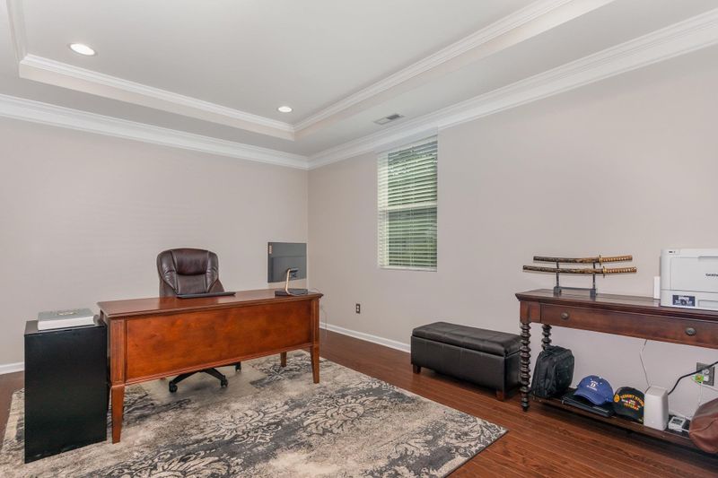 8216 Henderson Rd, Apex, NC 27539