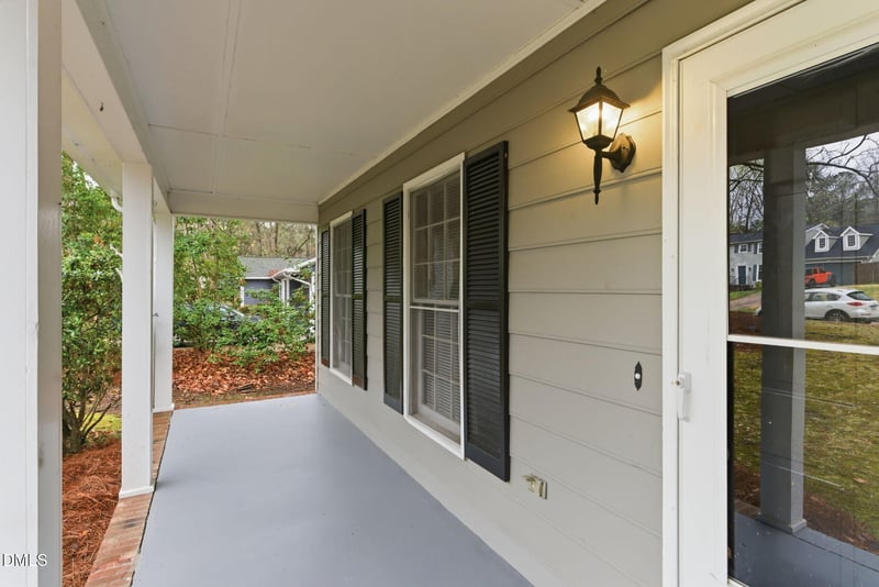 8217 Clear Brook Dr, Raleigh, NC 27615