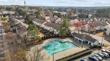 8217 Pilots View Dr, Raleigh, NC 27617