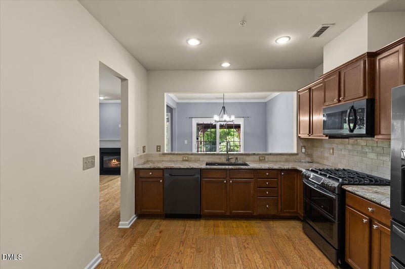 8217 Yaxley Hall Dr, Raleigh, NC 27616