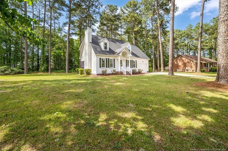 8218 Dunholme Dr, Fayetteville, NC 28304