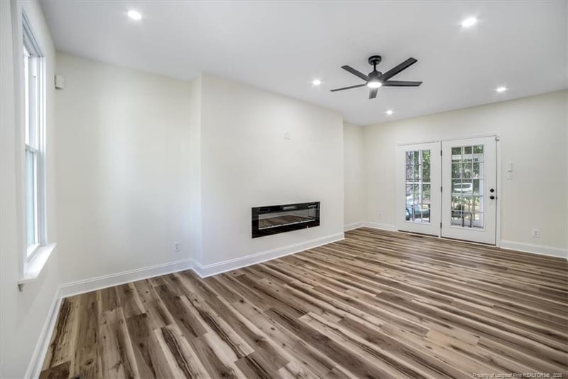 8218 Dunholme Dr, Fayetteville, NC 28304