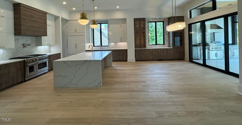 822 Cranbrook Rd, Raleigh, NC 27609