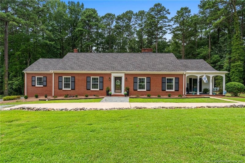 822 Fitts St, Sanford, NC 27330