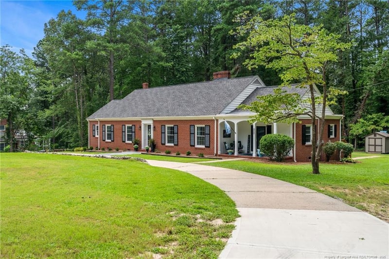 822 Fitts St, Sanford, NC 27330