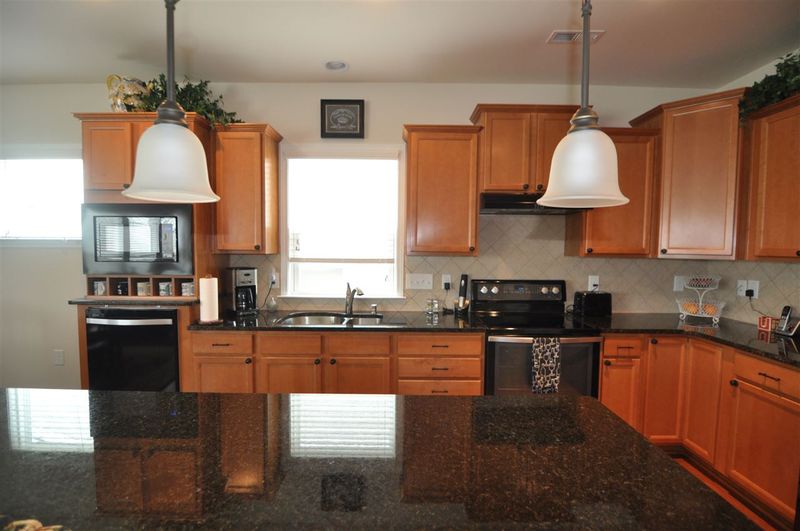 822 Gaston Manor Dr, Durham, NC 27703