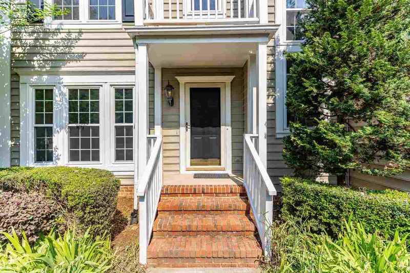 822 Green Passage Ln, Apex, NC 27502