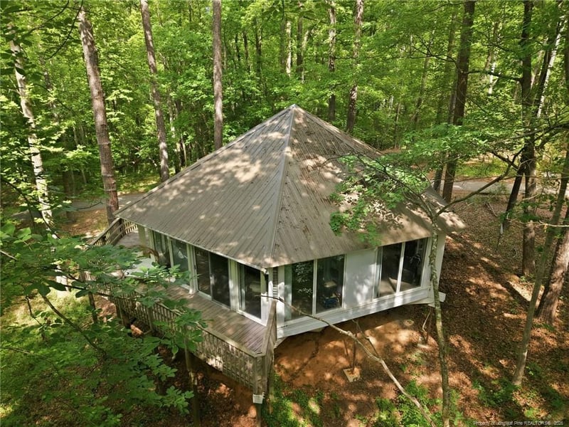 822 Hilltop Cir, Sanford, NC 27332