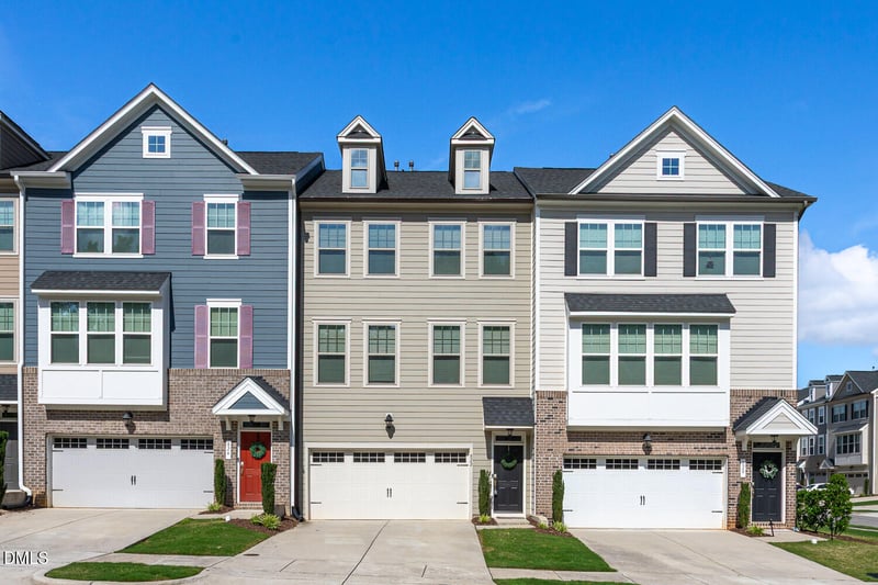 822 Richmont Grove Ln, Apex, NC 27523