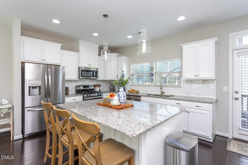 822 Richmont Grove Ln, Apex, NC 27523
