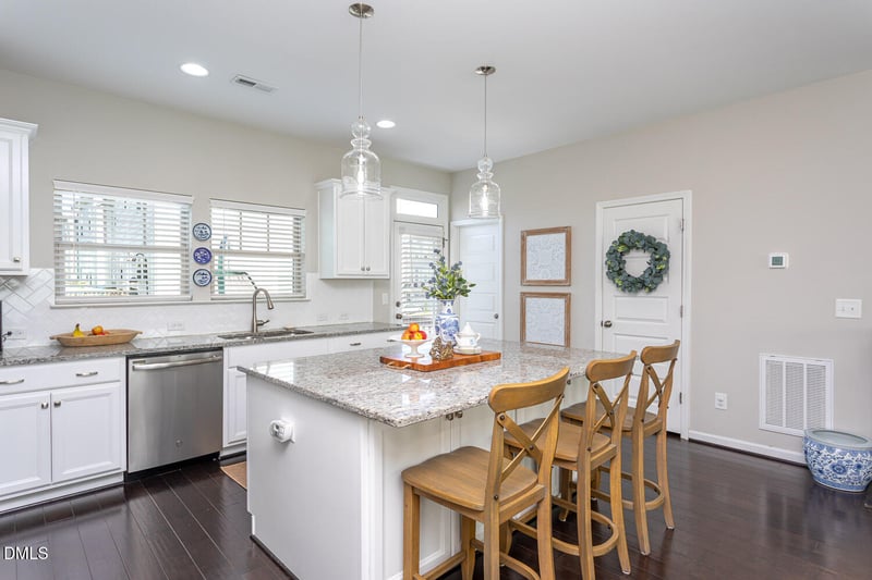 822 Richmont Grove Ln, Apex, NC 27523