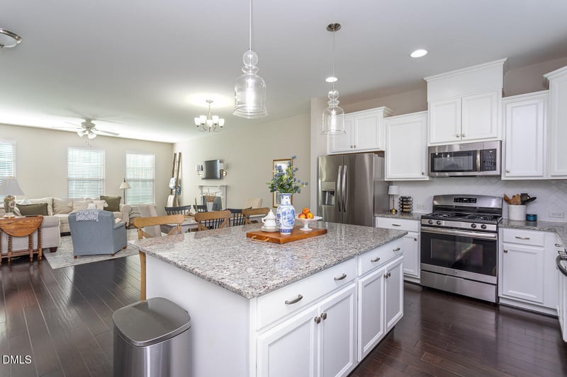 822 Richmont Grove Ln, Apex, NC 27523